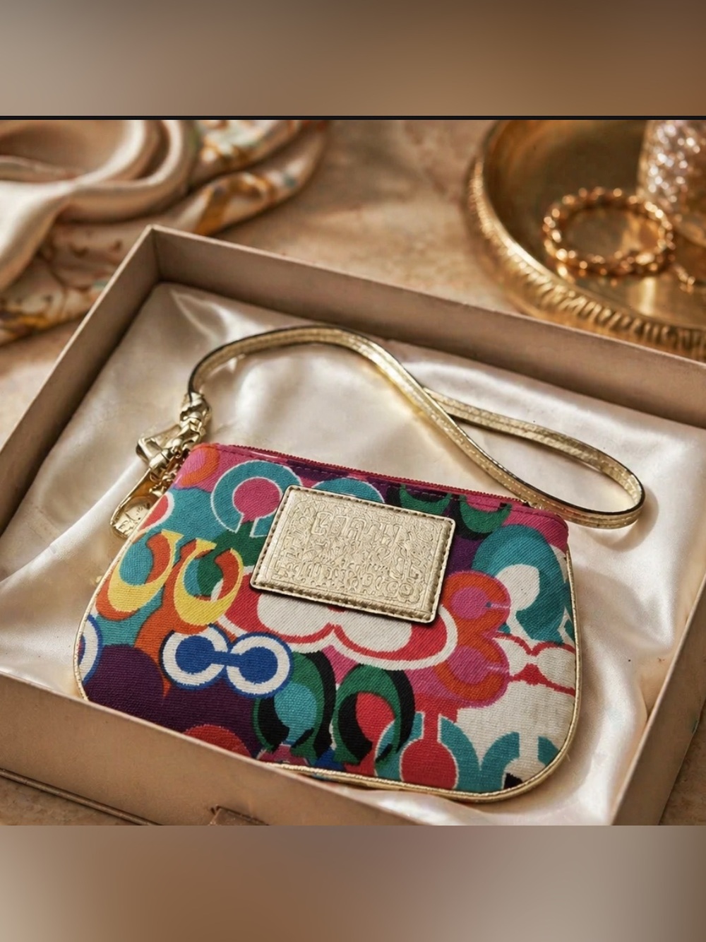Coach Poppy Multicolor Signature Print Wristlet Clutch EUC